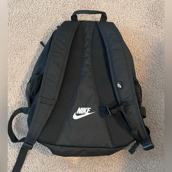 NIKE Sportswear Hayward Unisex Black Backpack - Picture 7 of 9